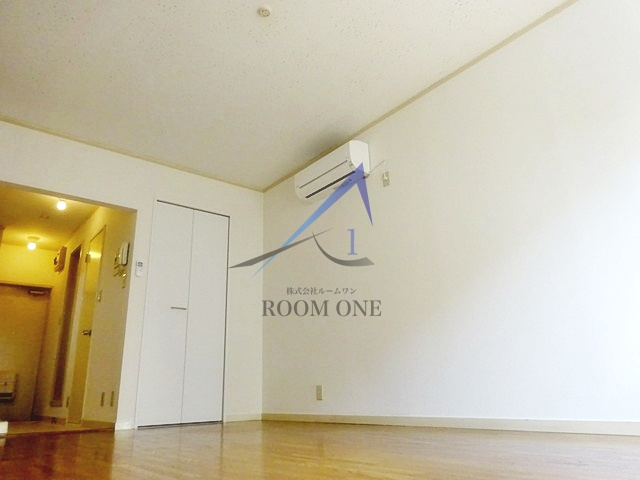 ハイツ伊藤の居間・リビング|洋室のお部屋です。