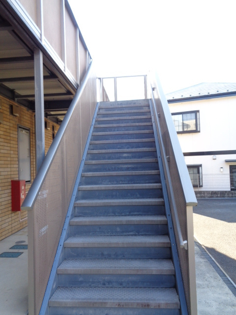 メルベーユ松田のロビー