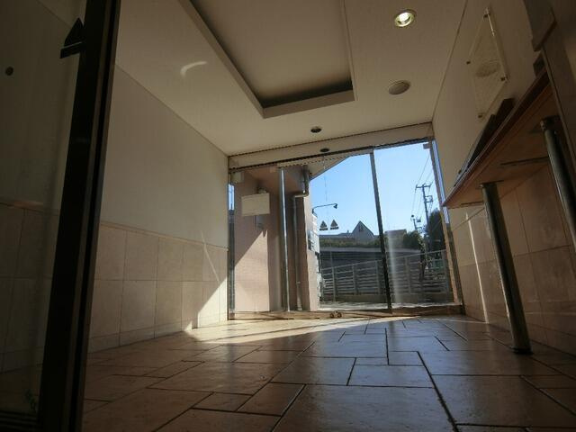 クリオ上野毛ラ・モードのロビー|ゆとりのあるロビーです