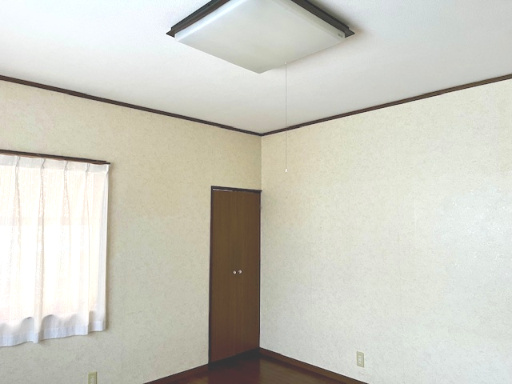 敦賀市山泉中古戸建の洋室