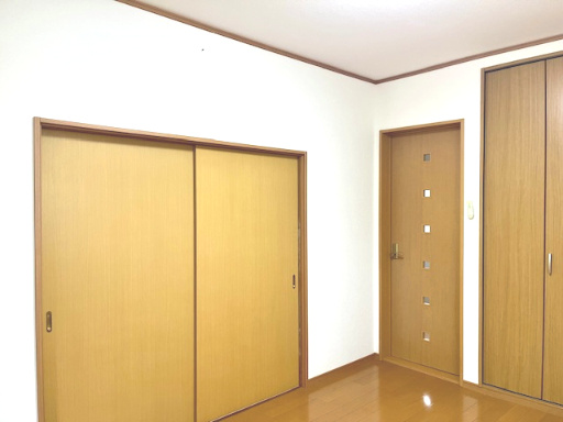 敦賀市山泉中古戸建の洋室