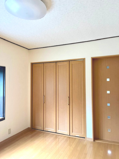 敦賀市山泉中古戸建の洋室