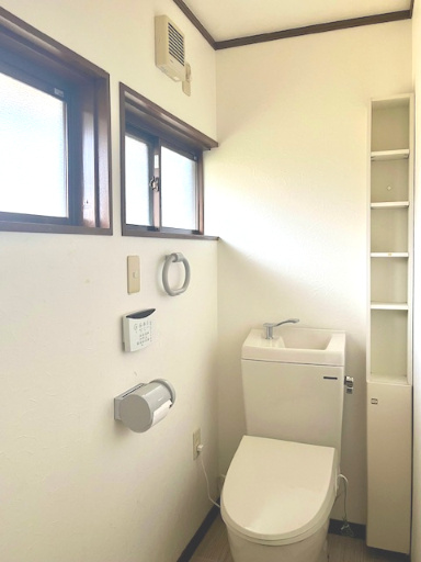 敦賀市山泉中古戸建のトイレ