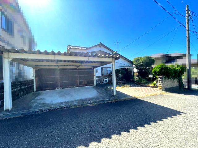 敦賀市山泉中古戸建の駐車場