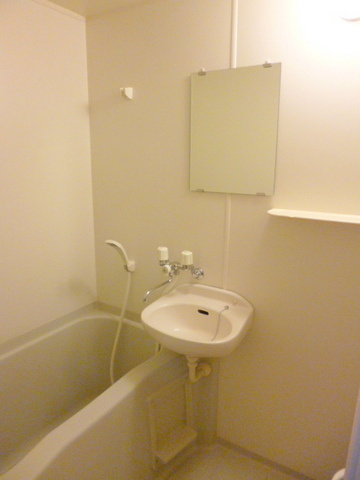 カーサビバーチェの浴室|★キレイな浴室★