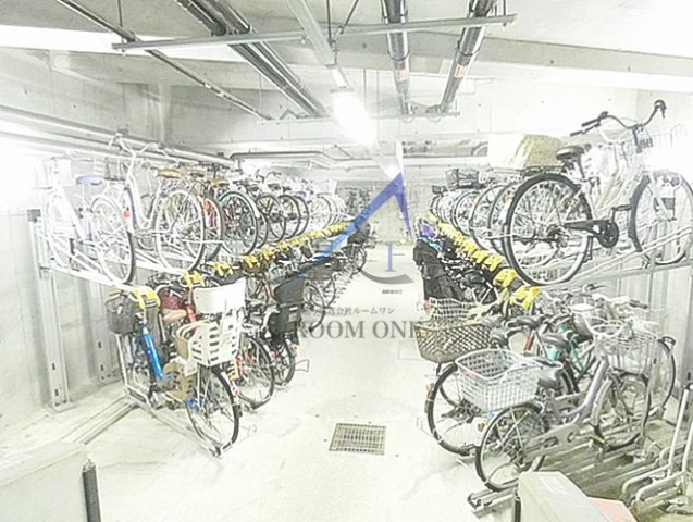 青戸パーク・ホームズのその他共用部分|駐輪場です。