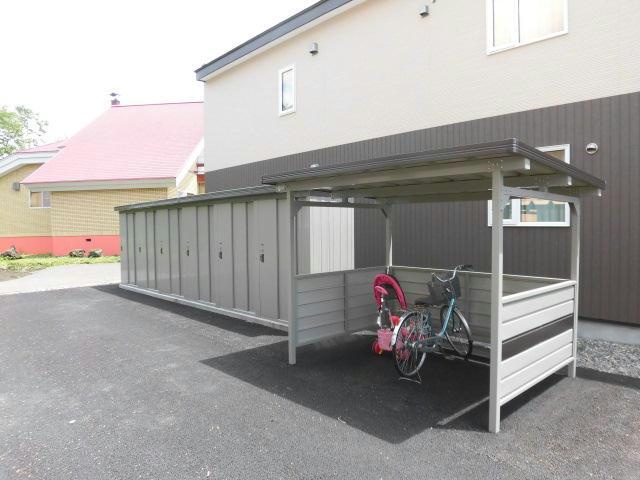 アルファーメゾンⅡの駐車場