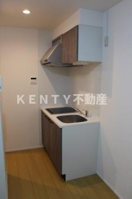 【居間・リビング】 | ソルナクレイシア大森Ⅱ | こちらの居間で趣味の時間をお楽しみください