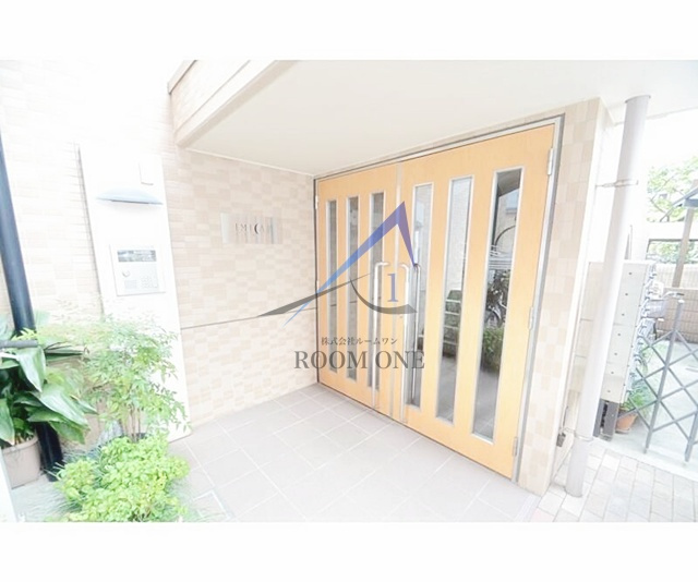 ＩＭＩＣＡ楠のエントランス|エントランスです。