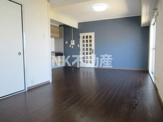 【居間・リビング】 | シャトー八戸ノ里（八戸ノ里賃貸） | 使いやすいリビングです