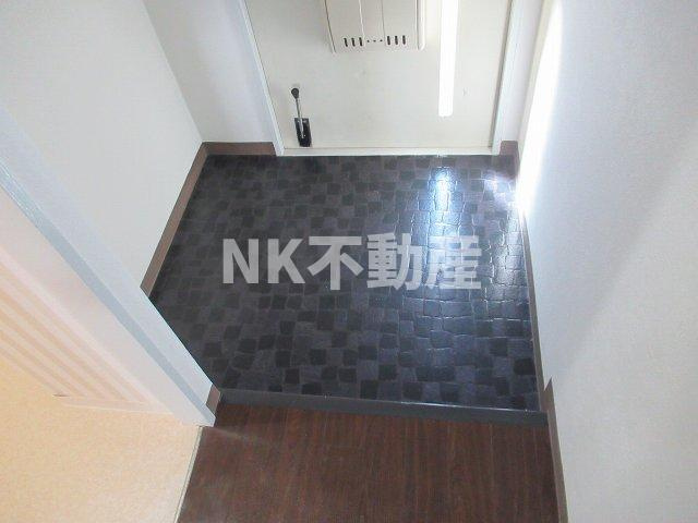 【玄関】 | シャトー八戸ノ里（八戸ノ里賃貸） | シンプルで使いやすい玄関です