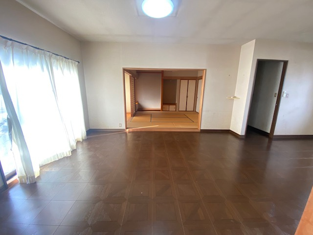 北諸県郡三股町大字樺山の中古一戸建の居間・リビング