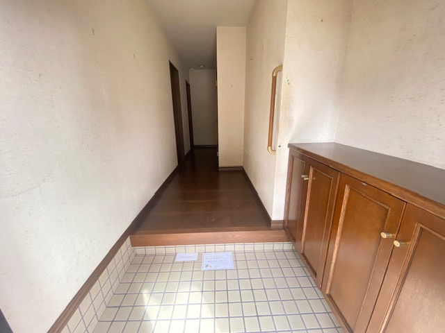 北諸県郡三股町大字樺山の中古一戸建の玄関