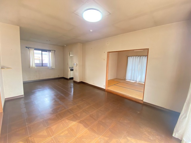 北諸県郡三股町大字樺山の中古一戸建の居間・リビング