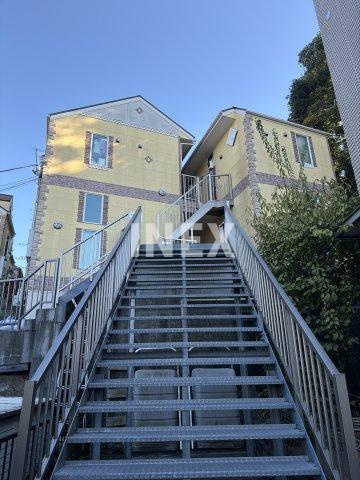 横浜市鶴見区岸谷１丁目のアパートの外観