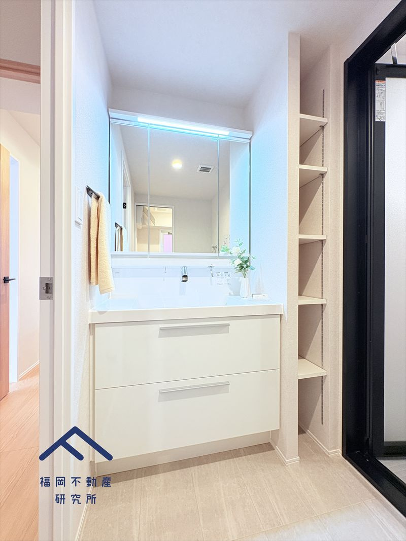 トーカンマンション今泉一〇の独立洗面台