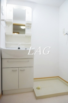 【洗面所】 | プリムローズ | 洗面台です。