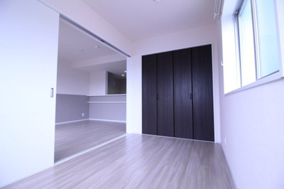 【寝室】 | メゾンアイリス | 洋室6.23帖