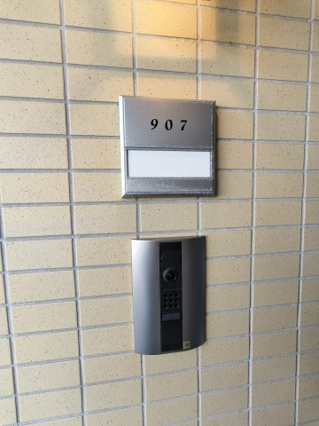 エフローレ新三郷　216のセキュリティ|インターホン