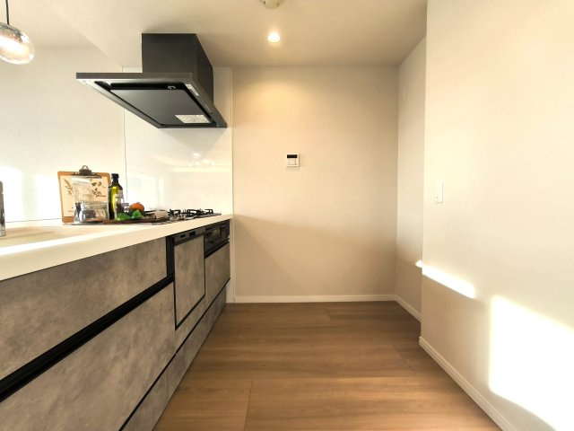 エフローレ新三郷　216のキッチン|誰もが使いやすいデザインにこだわったキッチンです