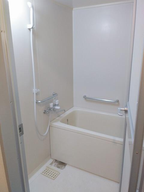 グリンビュー瀬田の浴室|日々の疲れを癒すお風呂付です