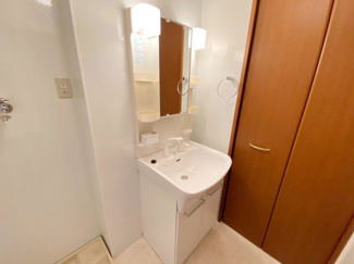 【洗面所】 | ロイヤルヒルズ