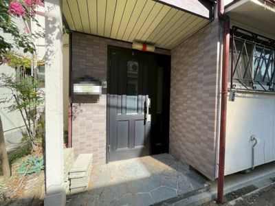 【玄関】 | 豊中市稲津2丁目貸家