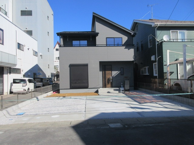 【仲介手数料無料】新築戸建　熊谷市伊勢町70-1（全1棟）
