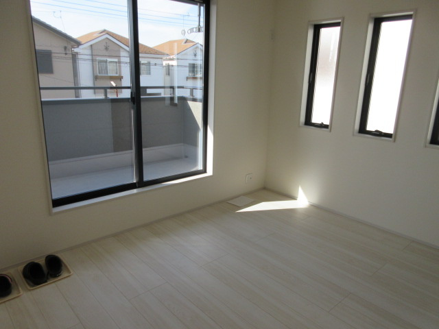 【仲介手数料無料】新築戸建　熊谷市伊勢町70-1（全1棟）の洋室