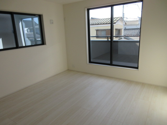 【仲介手数料無料】新築戸建　熊谷市伊勢町70-1（全1棟）の洋室