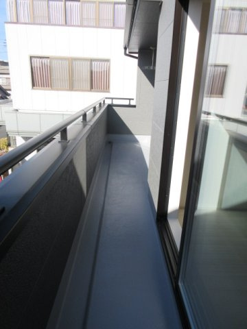 【仲介手数料無料】新築戸建　熊谷市伊勢町70-1（全1棟）のバルコニー