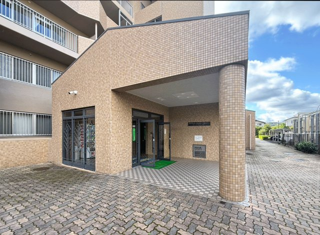 ダイアシティ2000茂庭Ｂ2リッヂのエントランス