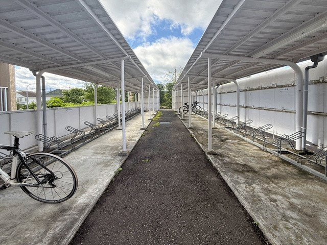 ダイアシティ2000茂庭Ｂ2リッヂの駐輪場