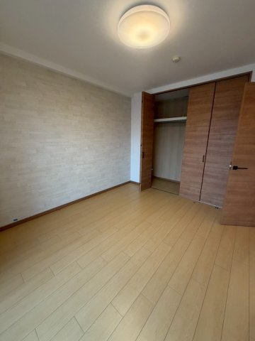 堺市南区新檜尾台　ディーレスティア堺・光明池の洋室