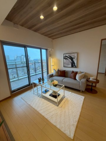 堺市南区新檜尾台　ディーレスティア堺・光明池の居間・リビング