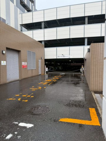 堺市南区新檜尾台　ディーレスティア堺・光明池の駐車場