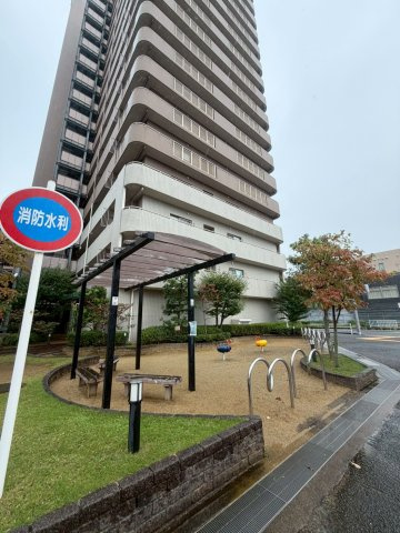 堺市南区新檜尾台　ディーレスティア堺・光明池の中庭|公園あり