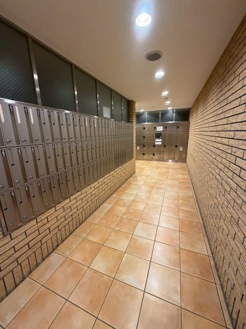 堺市南区新檜尾台　ディーレスティア堺・光明池の設備|宅配ボックスあり