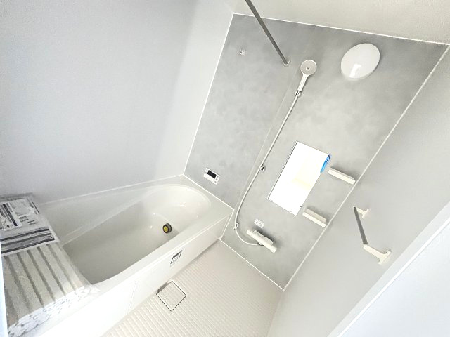 【浴室】 | 福岡市西区太郎丸2丁目2期　1号棟（全5区画）【仲介手数料無料・0円】 | 現地写真。浴室です。