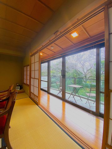 別邸桜乃庄のバルコニー