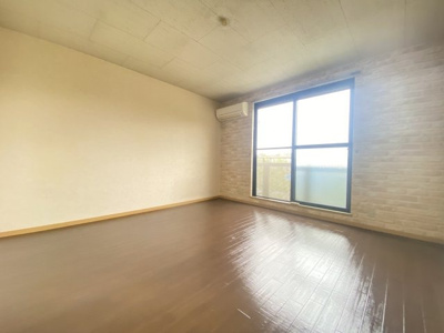 【内装】 | クロスローズB