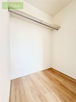 【その他】 | 当社で現地販売会開催中 大型パントリー付き　井野　全2棟　1号棟 | 販売現地（2025.10.17撮影）