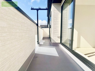 【バルコニー】 | 当社で現地販売会開催中 ファミリークローゼット付き　井野　全2棟　2号棟 | 販売現地（2025.10.17撮影）