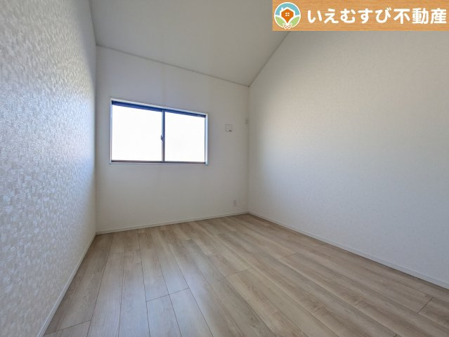 Cradle garden　上里町大御堂第4の洋室|ナチュラルな色合いが落ち着くお部屋
シンプルな内装のお部屋なので自分でコーディネートしても楽しそうですね♪