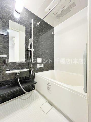 プレサンス名古屋グロウの浴室