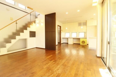 【居間・リビング】 | 千里山西５丁目45-9　戸建 | リビング★