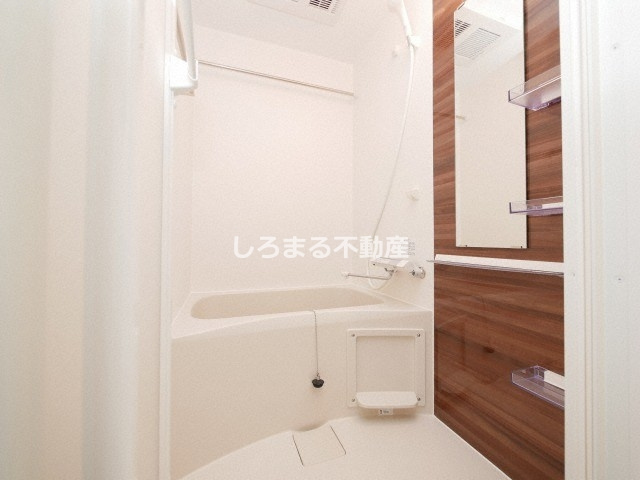 セレニテ京橋クレアの浴室