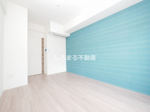 セレニテ京橋クレアの居間・リビング