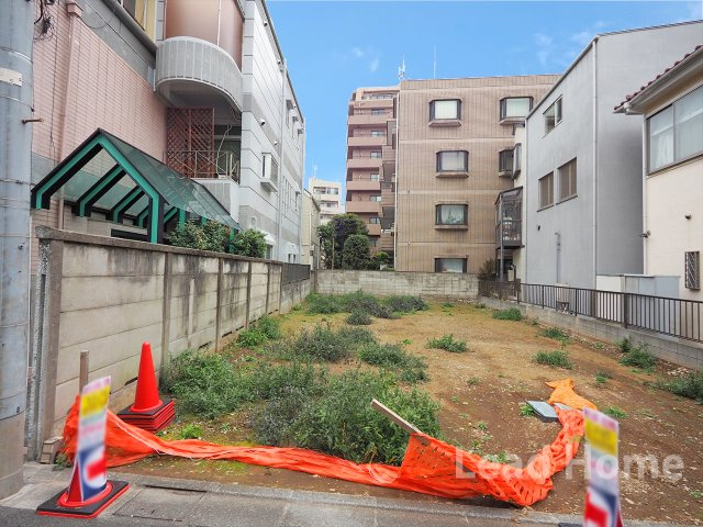 【外観】 | 渋谷区広尾3丁目 | 建築条件がない為、お好きなハウスメーカーで理想のお住まいが建築できます。
