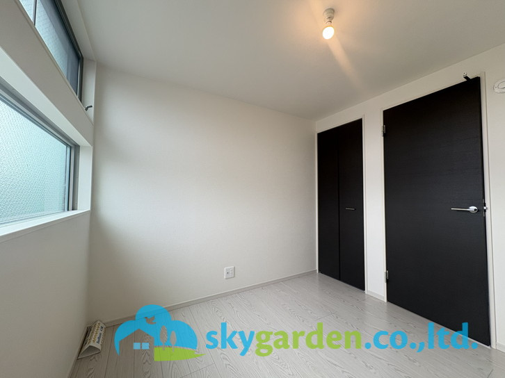 藤沢市片瀬1期　新築戸建　全2棟1号棟の洋室